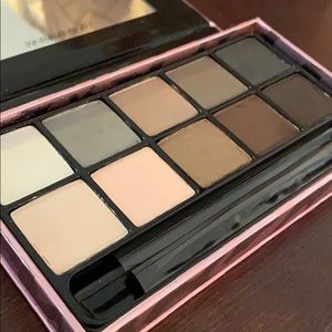 Brand New Smokey Eye Palette